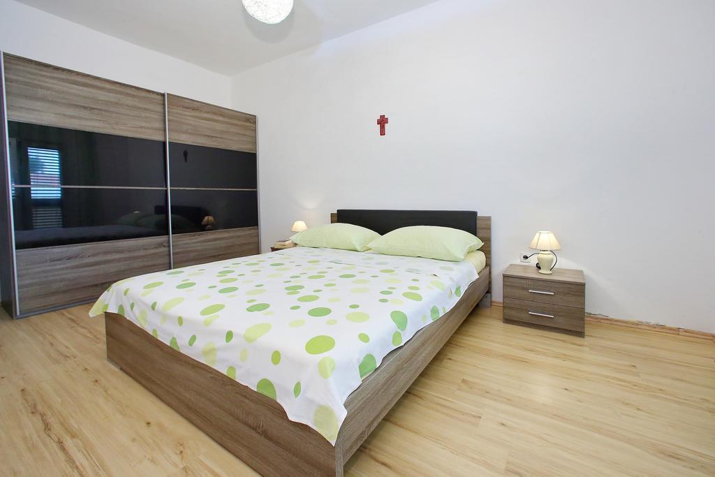 Apartments Kero Bibinje Eksteriør bilde